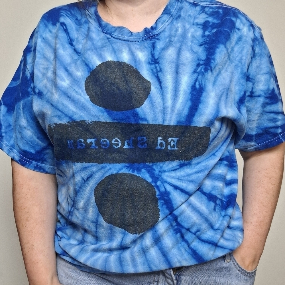 Ed Sheeran Blue and Black Divide Short Sleeve Crew Neck Graphic Tee Shirt Large